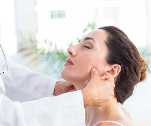 Dental evaluation for teeth grinding and jaw discomfort